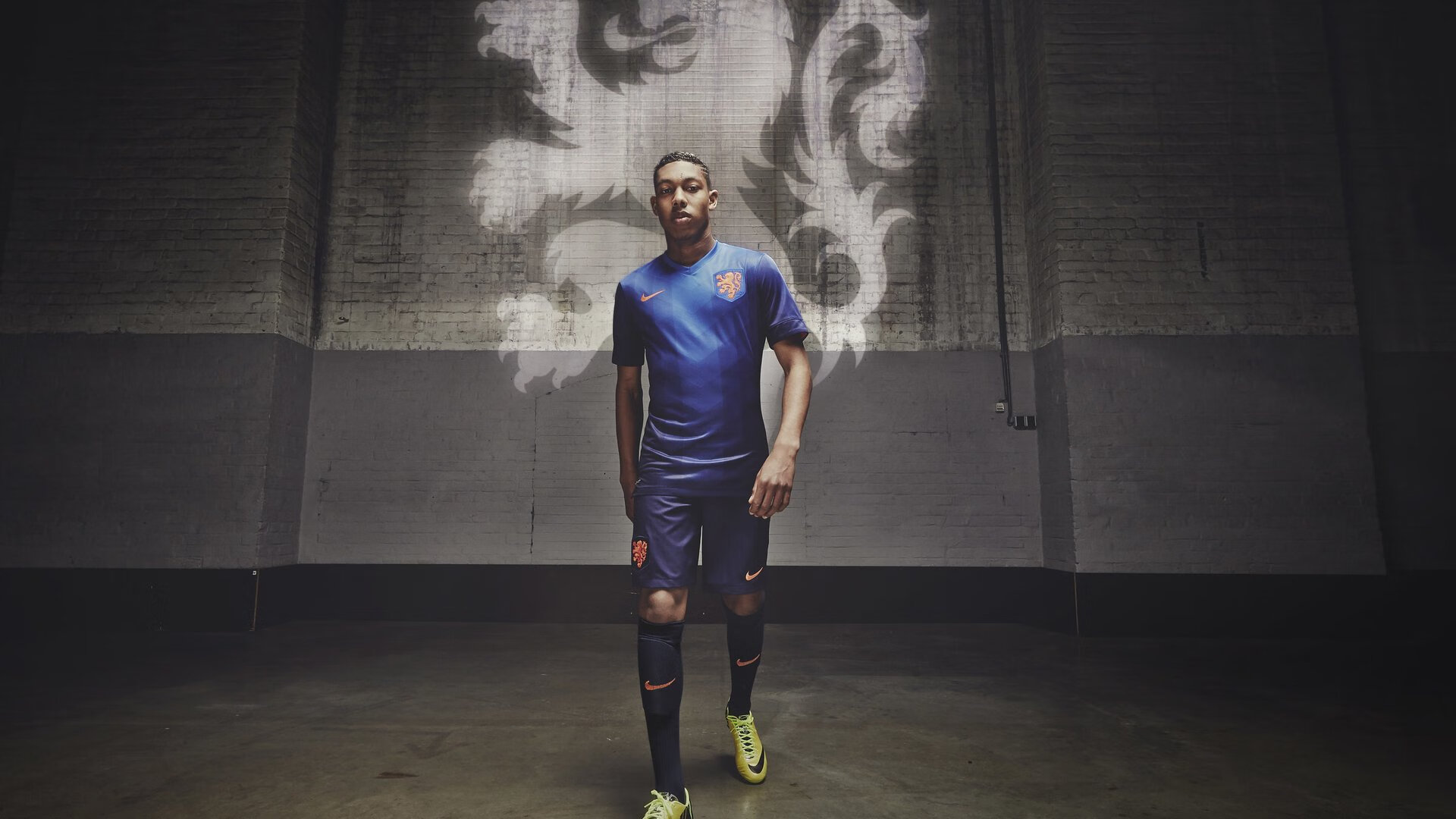 “智能化比赛直播平台上线,为观众带来沉浸体验”,智能大赛